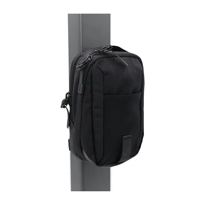 Magnetic Gym Water Bottle Bag Holder Portable Phone Sling Bag With Phone Pocket Built-in Magnet For Men Women Sports Fitness